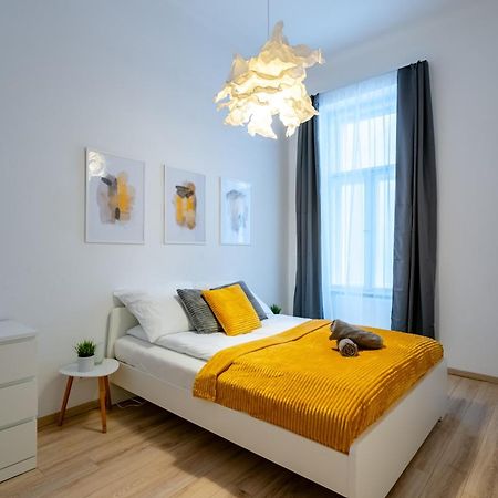 Wave - 3 Bedroom Apt In Center Budapest Eksteriør billede