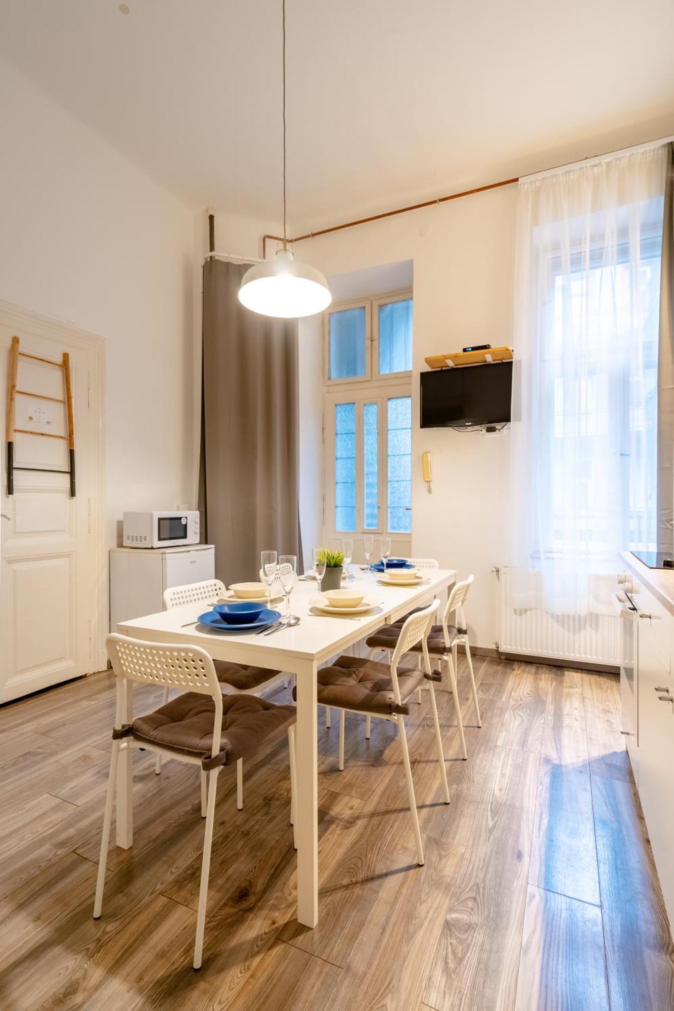Wave - 3 Bedroom Apt In Center Budapest Eksteriør billede